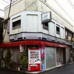 モモヤ - 高円寺・焼きたてパンとお弁当の店"モモヤ"外観