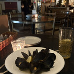 GARB weeks - バターたっぷりでお酒と合うムール貝