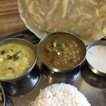 南インド料理 レジナ - クートゥとサンバルとココナッツチャトニ