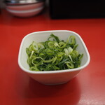 中華そば ふじい  - ネギ多めは別添えで提供
