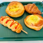 LET IT BAKERY - 4個で800円