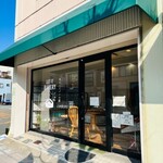 LET IT BAKERY - 外観