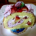 ル・パティシエ ヨコヤマ - 苺ロール！(2014,12/30)