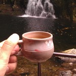 Senjujaya - H26/11滝前でホットコーヒー