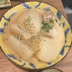 おでんと炉端たけし - 鶏出汁の大根と焼売
