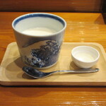 魚虎 - 自家製杏仁豆腐