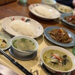タイ料理 Sweet Basil - 