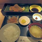 はかた天乃 - アジフライ定食(1250円)