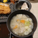 黒かつ亭 中央駅本店 - 豚汁