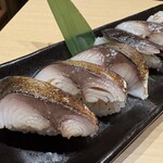 魚がし商店 - 鯖寿司