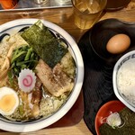 安部製麺所 - もちろん背脂多め✨✨✨✨