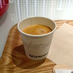 ネスプレッソブティック - ドリンク写真:Vertuo Festive Collection Double Espresso