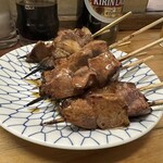 もつ焼き カミヤ - レバー