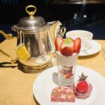 ラウンジ&バー マリンブルー(ヨコハマ グランド インターコンチネンタル ホテル) - 