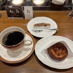 コーヒーマン - 冬のブレンドコーヒー70、シナモンロール（マツパン）、シュトーレン（マツパン）