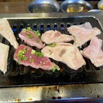 焼肉ホルモン ボンズ - 