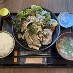 しょうが焼き 花緑青 - しょうが焼き　ランプ　松