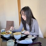 山海料理仁志乃 - 娘も竜田揚げ(^｡^)
