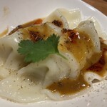 ぎょうざ屋 たかく - 麻辣担々水餃子