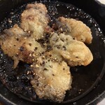 兵蔵 - カキのオイル焼き これは塩辛かった。