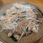 膳 新長田店 - 海鮮チャプチェ。いい香り〰