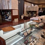 虎ノ門 岡埜榮泉 - 