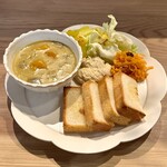 ハルトナリ。 - かぼちゃ豆乳クリームシチューとトースト(\1,600)