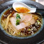 RAMEN and TSUKEMEN Number.6 - 醤油ラーメン 950円 半玉替玉 100円