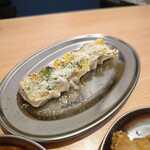 串とメシにはサケキタル 栄住吉店 - Wチーズキタル餃子