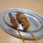 串とメシにはサケキタル - ←ぐるぐる鶏皮、博多鶏皮→