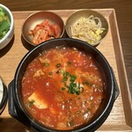 コリアンダイニング クオンズ - 