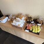 和菓子処 とらや - 店内