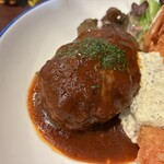 Revo - 黒バーグ　※ナツメグ等の、下味が強め