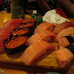 大真 - マグロ赤身・中トロ・大トロ・いくら