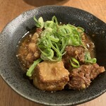 牛すじホルモン 二刀流武蔵 - すじ煮