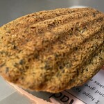 久栄堂菓子舗 - 『胡麻マドレーヌ』