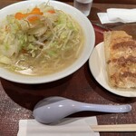 餃子とタンメン 天 - 