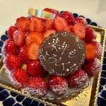 ラヴニュー デ シャンゼリゼ - あまおうのタルト(18cm)  7,000円