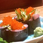 目黒川魚金 - 魚のガリ巻き