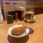 目黒川魚金 - ホタテクリームコロッケ（お通し）