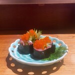 目黒川魚金 - 魚のガリ巻き