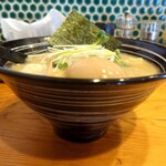 Sengyo Toridashi Men Sawamura - 濃厚鶏出汁麺 半熟味付玉子入り 1,000円