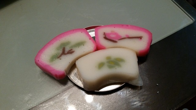 今年の蒲鉾は寺泊で購入です おめでたい気分の お正月用に 松竹梅 の蒲鉾 ふわっふわのしっとり甘い 伊達巻 もゲット By なまらうまい 良寛さの笹やき館 リョウカンサノササヤキカン 長岡市その他 天ぷら 揚げ物 その他 食べログ 今年の蒲鉾は寺泊で購入です おめでたい気分の お正月用に 松竹梅 の蒲鉾 ふわっふわのしっとり甘い 伊達巻 もゲット By なまらうまい 良寛さの笹やき館 リョウカンサノササヤキカン 長岡市その他 天ぷら 揚げ物 その他 食べログ