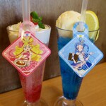 CONCEPT CAFE SHINJUKU BY SWEETS PARADISE - ドリンク写真:キュアアイドルのピーチソーダ、キュアウインクのブルーソーダ