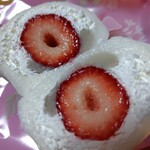 おりじなる大福 御菓子処 養老軒 - あか〜いあまおう。