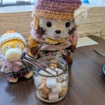 セブンコンチネンツ - ラスちゃんは角砂糖が気になる…(´♡(ｴ)♡｀)ﾀﾍﾞﾀｲ…