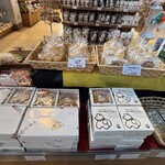 秋田犬の里 お土産コーナー - 