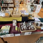 秋田犬の里 お土産コーナー - 