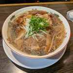 濃厚熟成醤油らーめん 拉ノ刻 - 肉（少なめ）
