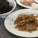 手打らーめん 勝龍 - メンマ